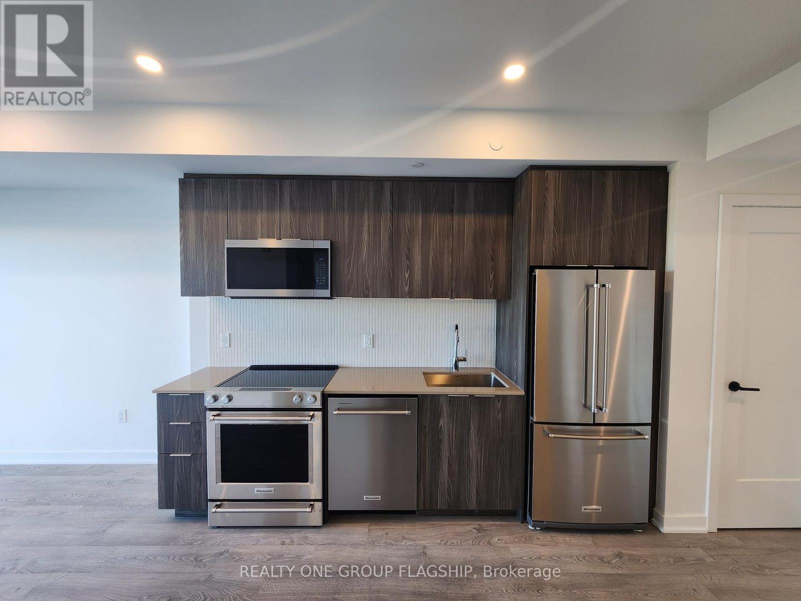 315 - 720 Whitlock Avenue E, Milton, Ontario  L9T 2X9 - Photo 9 - W12577412