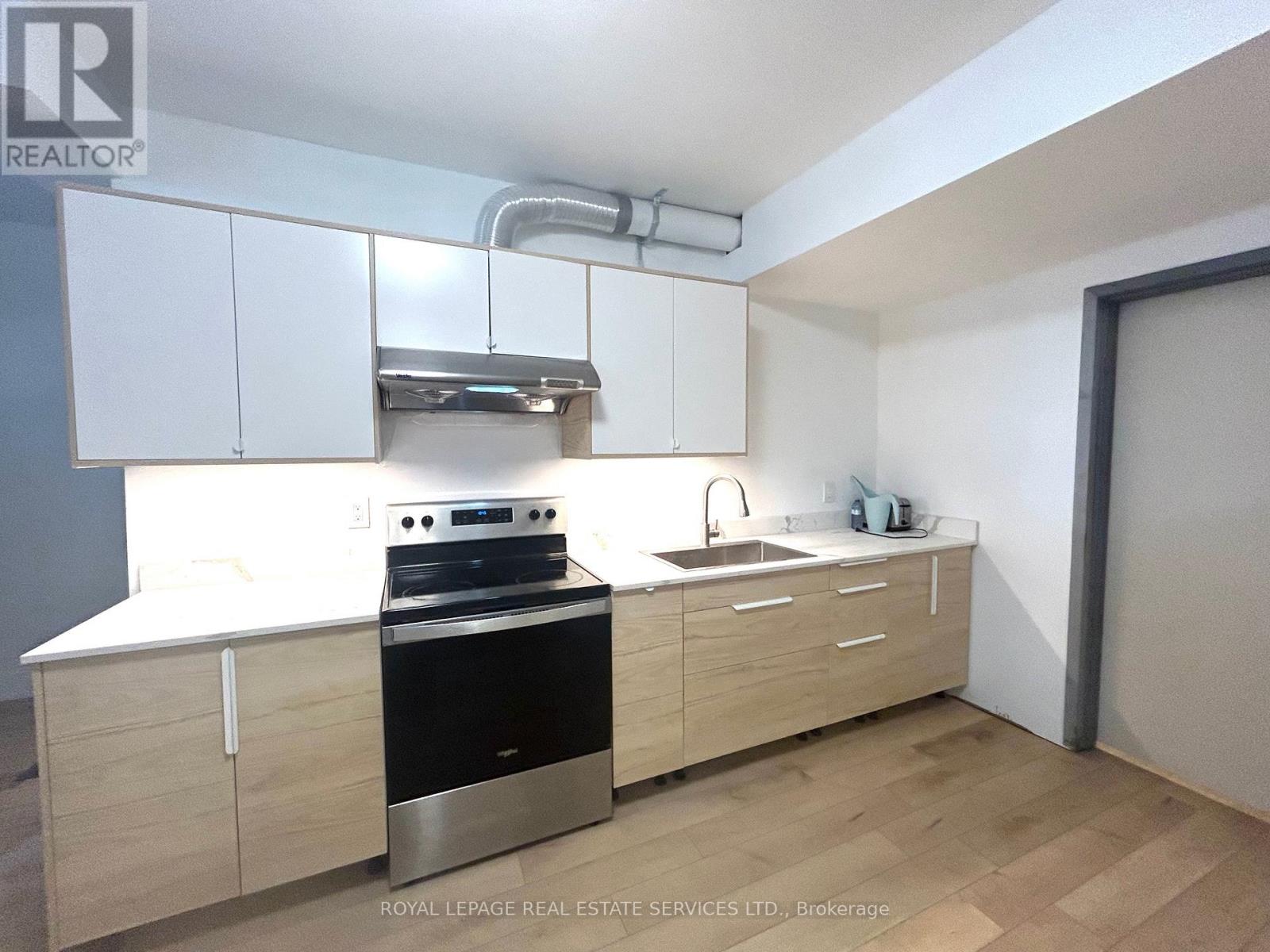 Bsmt - 82 Avonhurst Road, Toronto, Ontario  M9A 2H1 - Photo 2 - W12577432