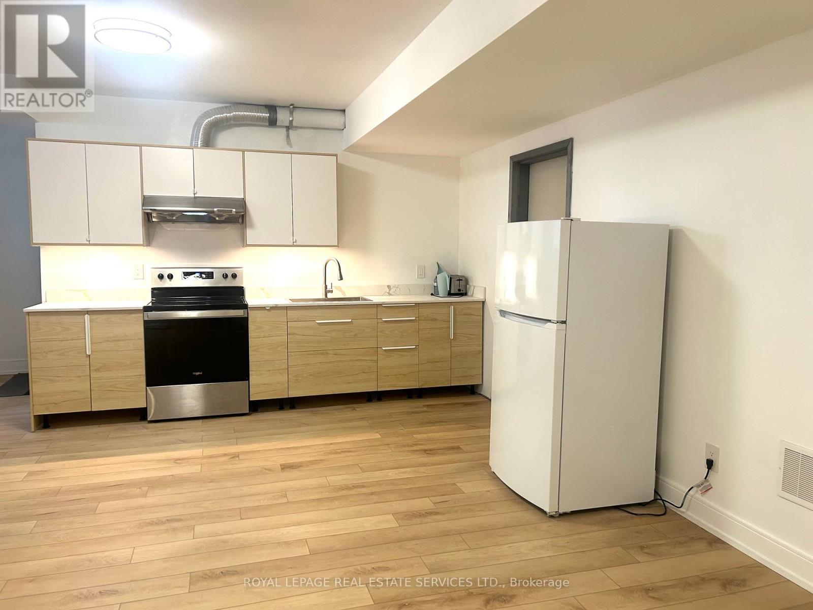 Bsmt - 82 Avonhurst Road, Toronto, Ontario  M9A 2H1 - Photo 3 - W12577432