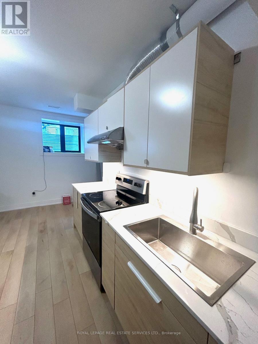 Bsmt - 82 Avonhurst Road, Toronto, Ontario  M9A 2H1 - Photo 4 - W12577432