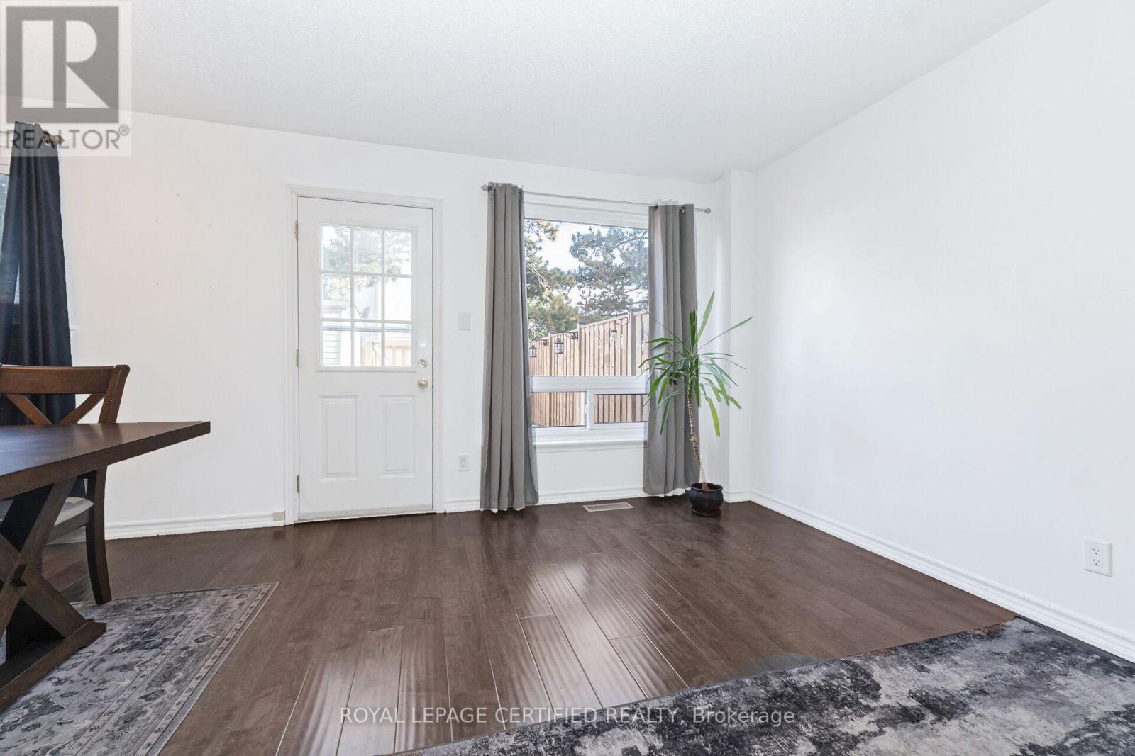 44 Village Court, Brampton, Ontario  L6W 1A6 - Photo 15 - W12577434