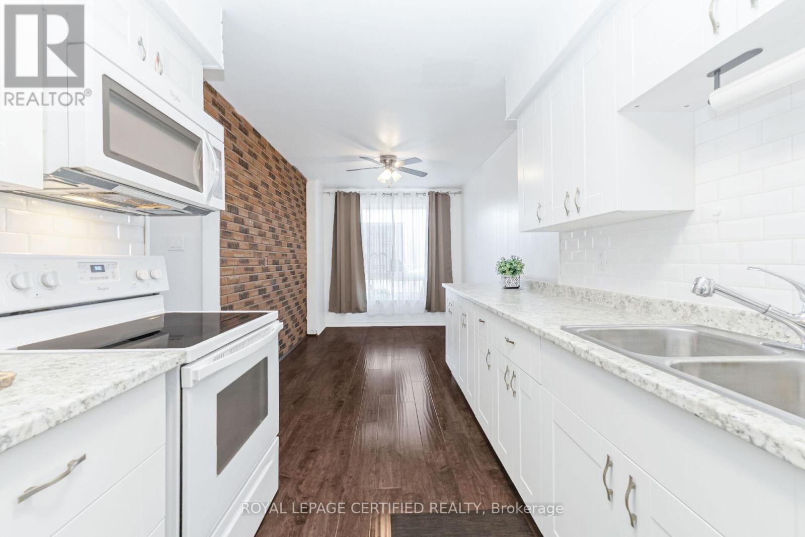 44 Village Court, Brampton, Ontario  L6W 1A6 - Photo 19 - W12577434