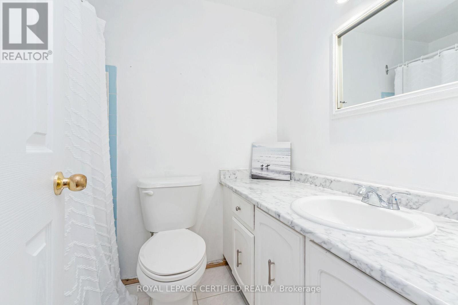 44 Village Court, Brampton, Ontario  L6W 1A6 - Photo 27 - W12577434