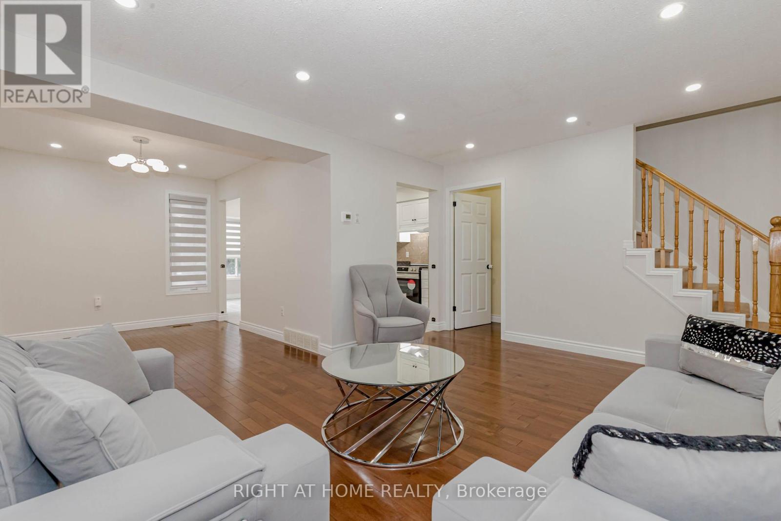 51 Hawkins Drive, Cambridge, Ontario  N1T 1Z7 - Photo 6 - X12577440