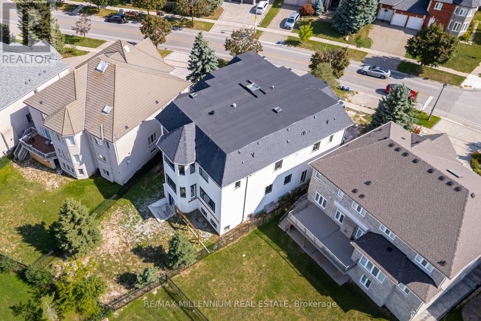 136 Boake Trail, Richmond Hill, Ontario  L4B 3V8 - Photo 8 - N12372013