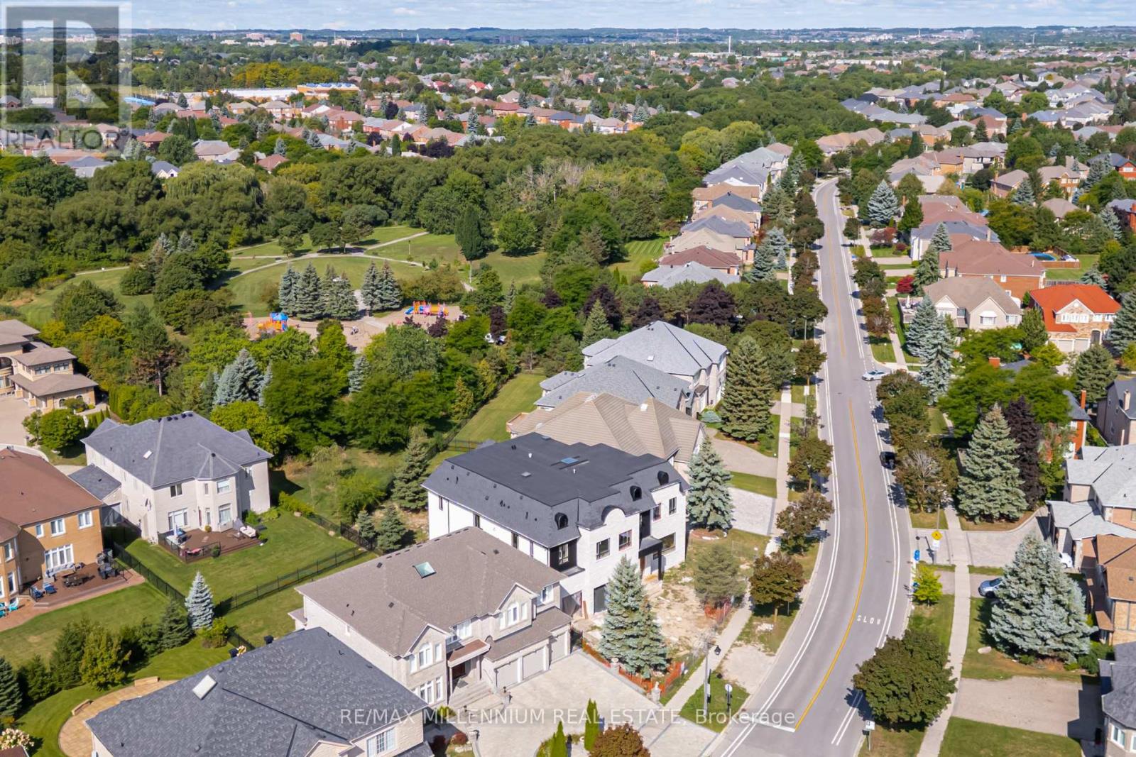 136 Boake Trail, Richmond Hill, Ontario  L4B 3V8 - Photo 5 - N12372013