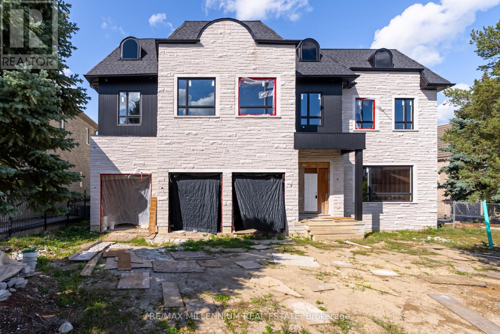 136 Boake Trail, Richmond Hill, Ontario  L4B 3V8 - Photo 2 - N12372013