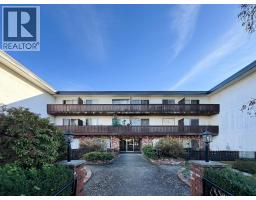 <div class="price">$298,000</div> 211 910 Fifth Avenue, New Westminster<br><div style="margin-bottom:8px;"><small>Multiple Realty Ltd.</small></div><div class='bed_bath'>2 Bed | 1 Bath</div>