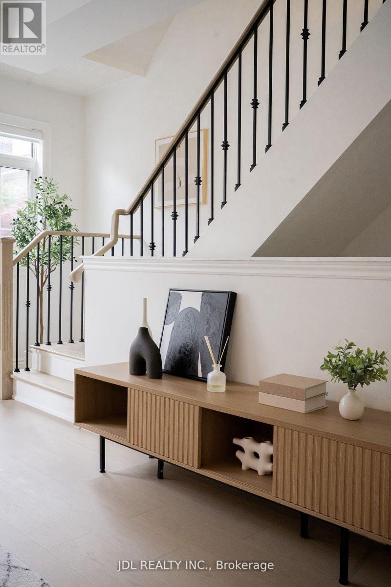 51 Routliffe Lane, Toronto, Ontario M2N 0A5 - Photo 6 - C12577468