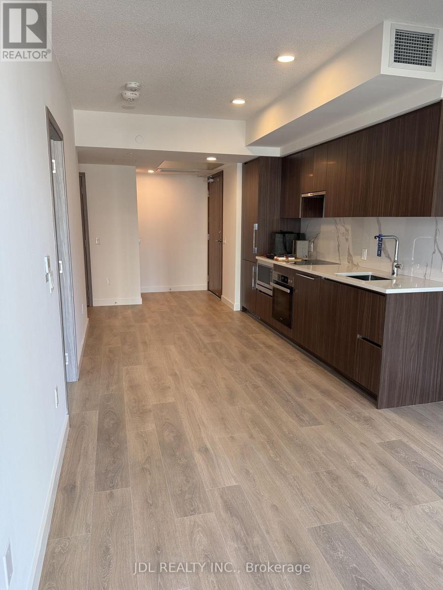 1 Concord Cityplace Way, Toronto, Ontario M5V 0X3 - Photo 4 - C12577478