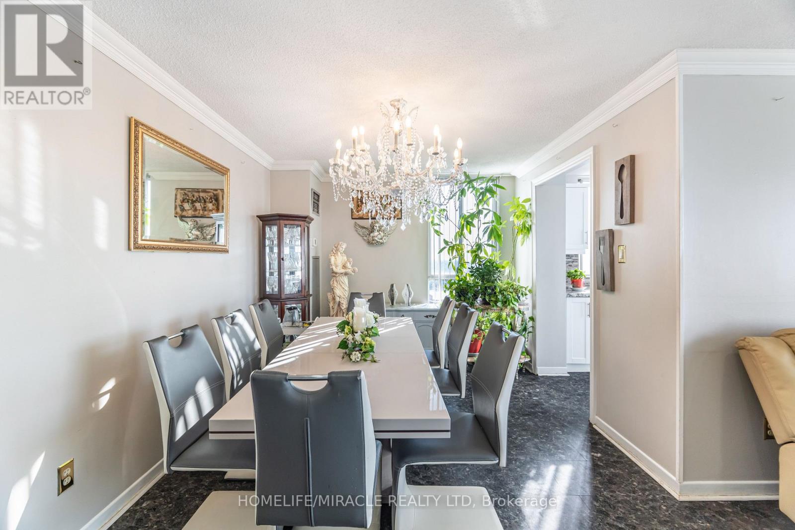 1705 - 26 Hanover Road, Brampton, Ontario  L6S 4T2 - Photo 16 - W12576920