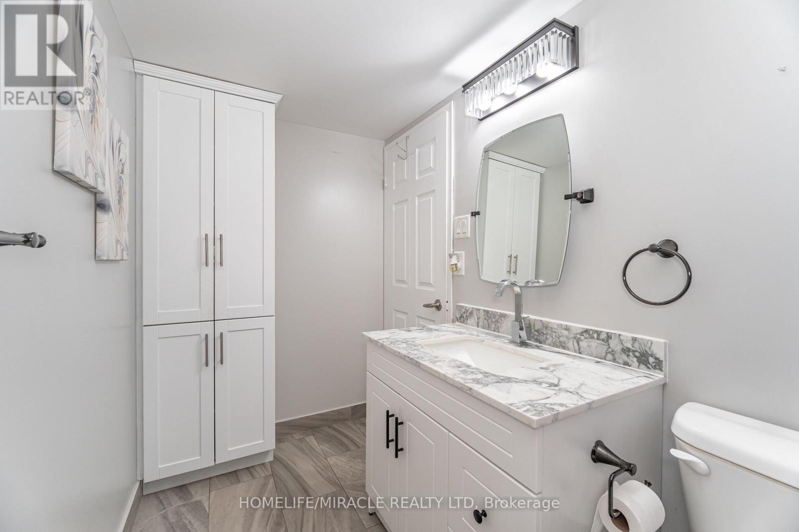 1705 - 26 Hanover Road, Brampton, Ontario  L6S 4T2 - Photo 29 - W12576920