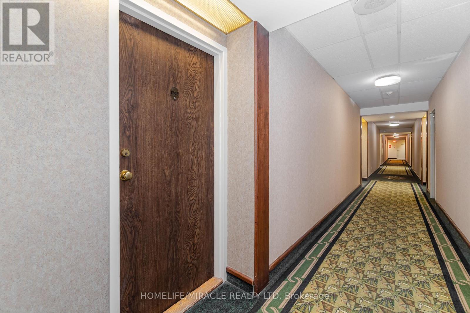 1705 - 26 Hanover Road, Brampton, Ontario  L6S 4T2 - Photo 7 - W12576920