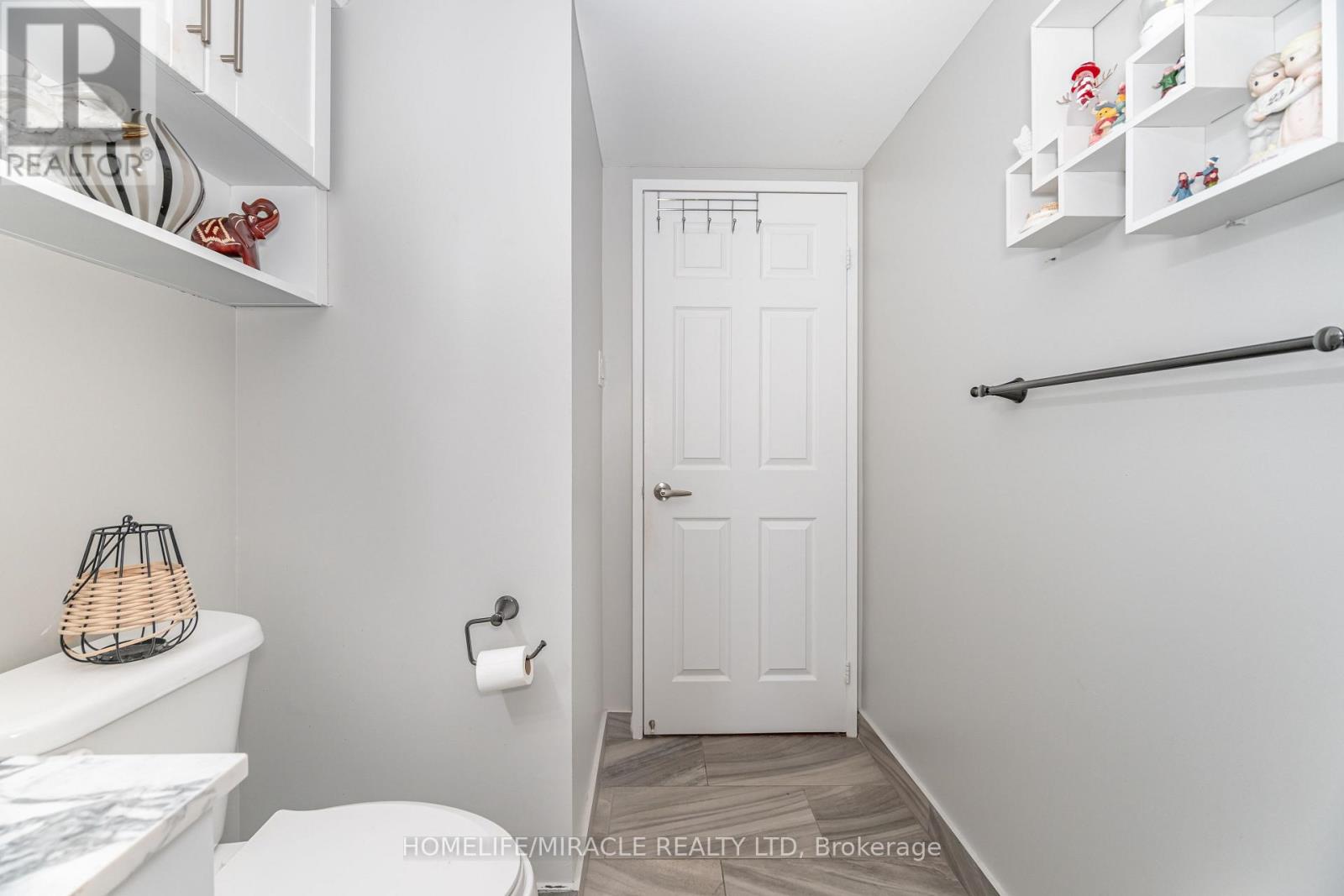 1705 - 26 Hanover Road, Brampton, Ontario  L6S 4T2 - Photo 34 - W12576920