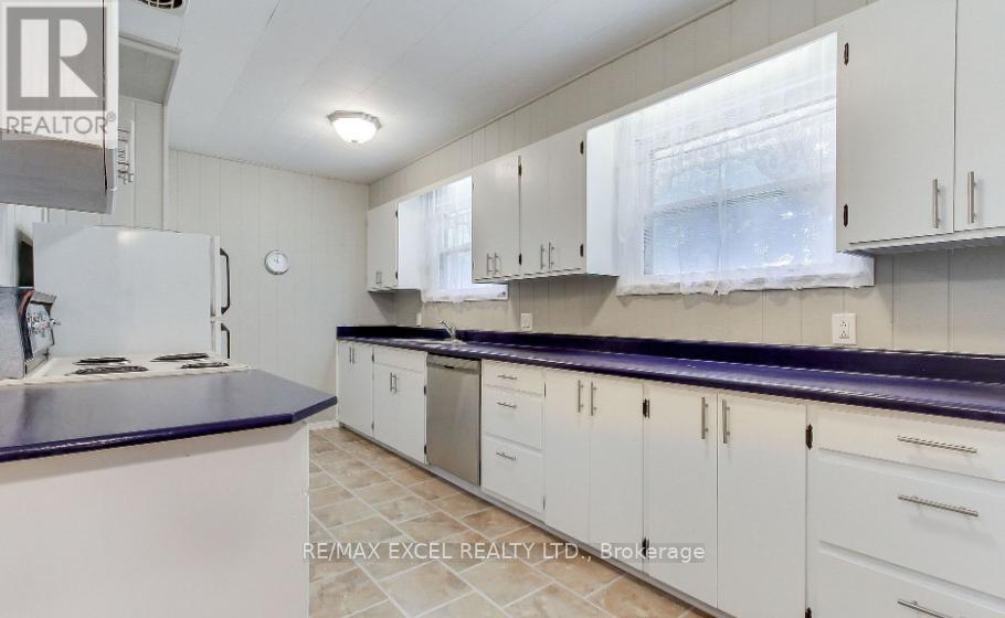 230 Boyers Side Road, Georgina, Ontario  L4P 3C8 - Photo 5 - N12577460