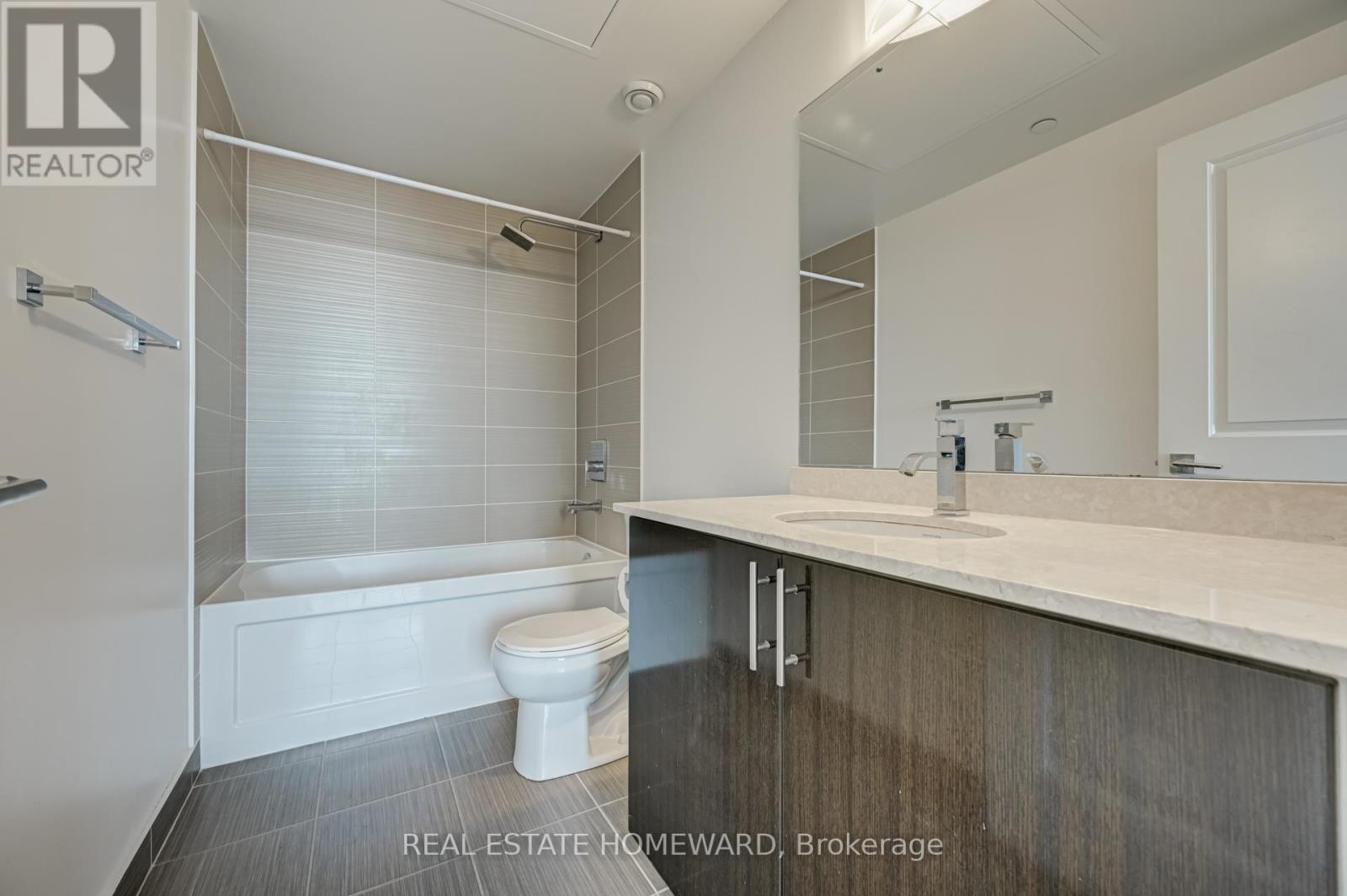 402 - 7165 Yonge Street, Markham, Ontario  L3T 0C9 - Photo 24 - N12577474