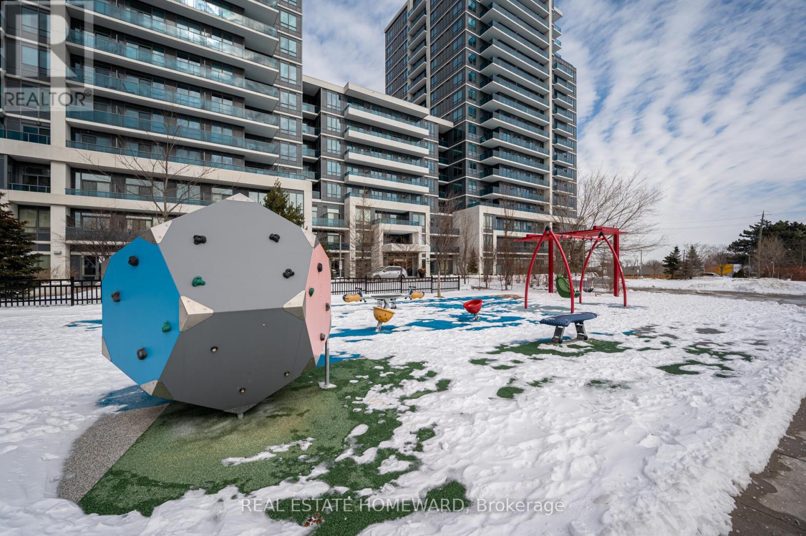 402 - 7165 Yonge Street, Markham, Ontario  L3T 0C9 - Photo 30 - N12577474