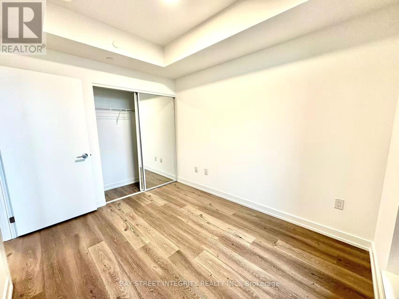 2302 - 395 Square One Drive, Mississauga, Ontario  L5B 0P6 - Photo 14 - W12577448