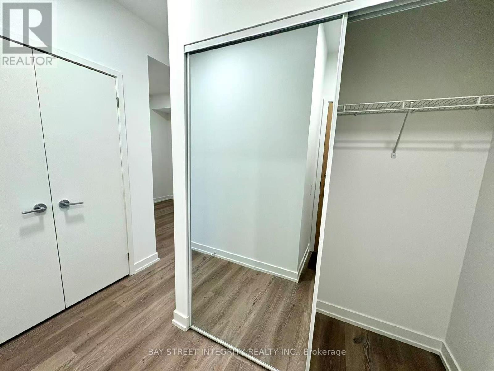 2302 - 395 Square One Drive, Mississauga, Ontario  L5B 0P6 - Photo 5 - W12577448