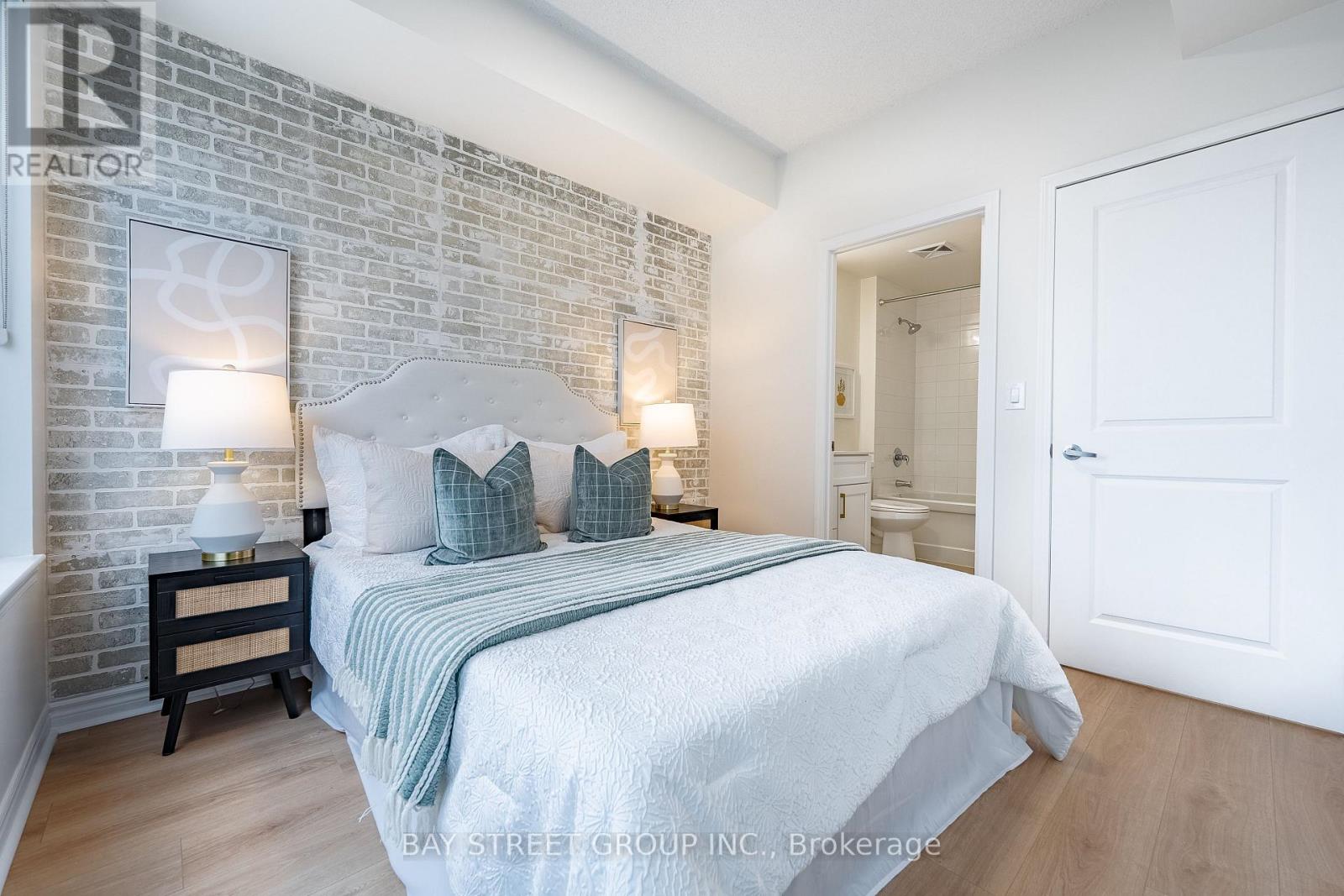 2308 - 385 Prince Of Wales Drive, Mississauga, Ontario L5B 0C6 - Photo 20 - W12577466