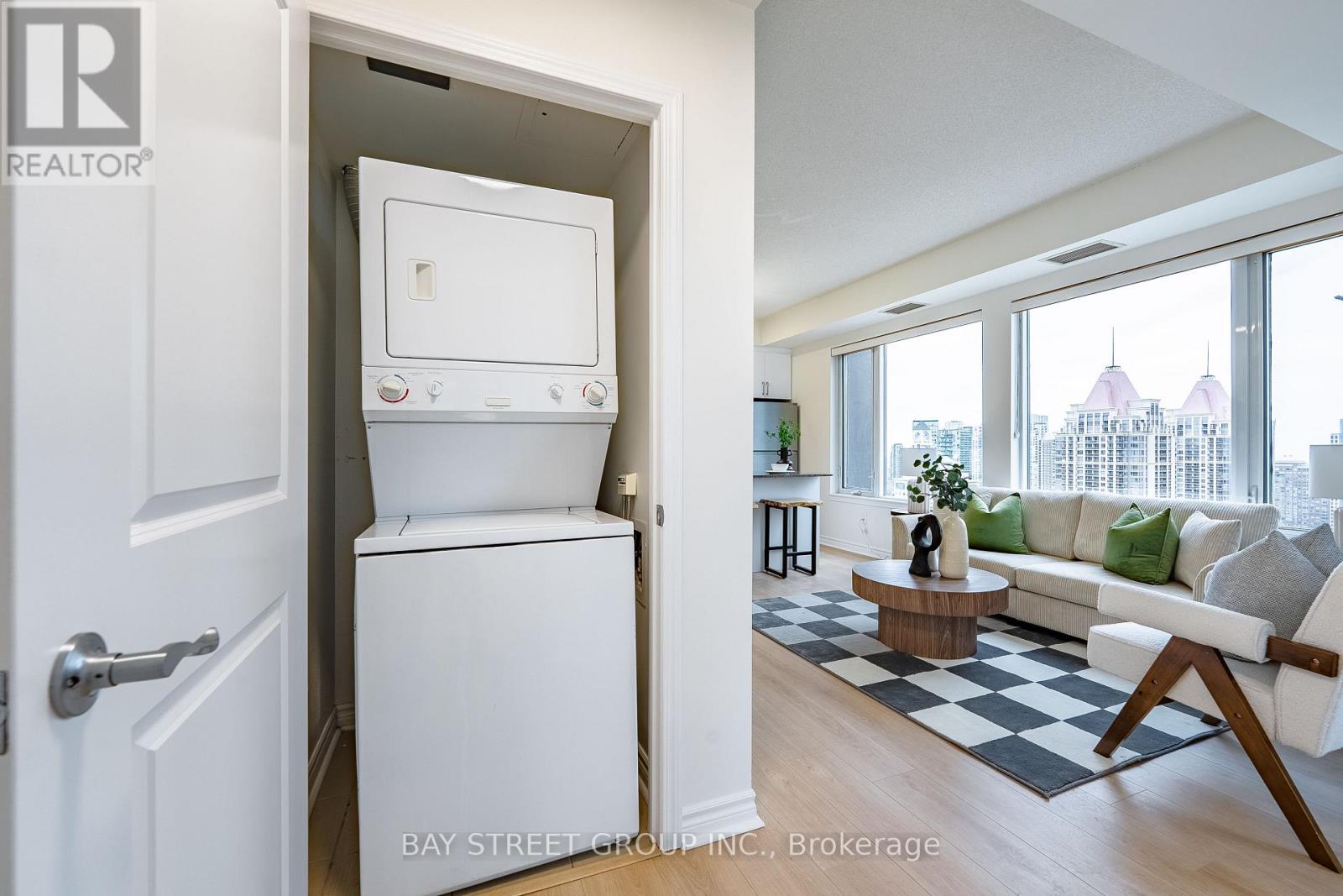 2308 - 385 Prince Of Wales Drive, Mississauga, Ontario L5B 0C6 - Photo 22 - W12577466