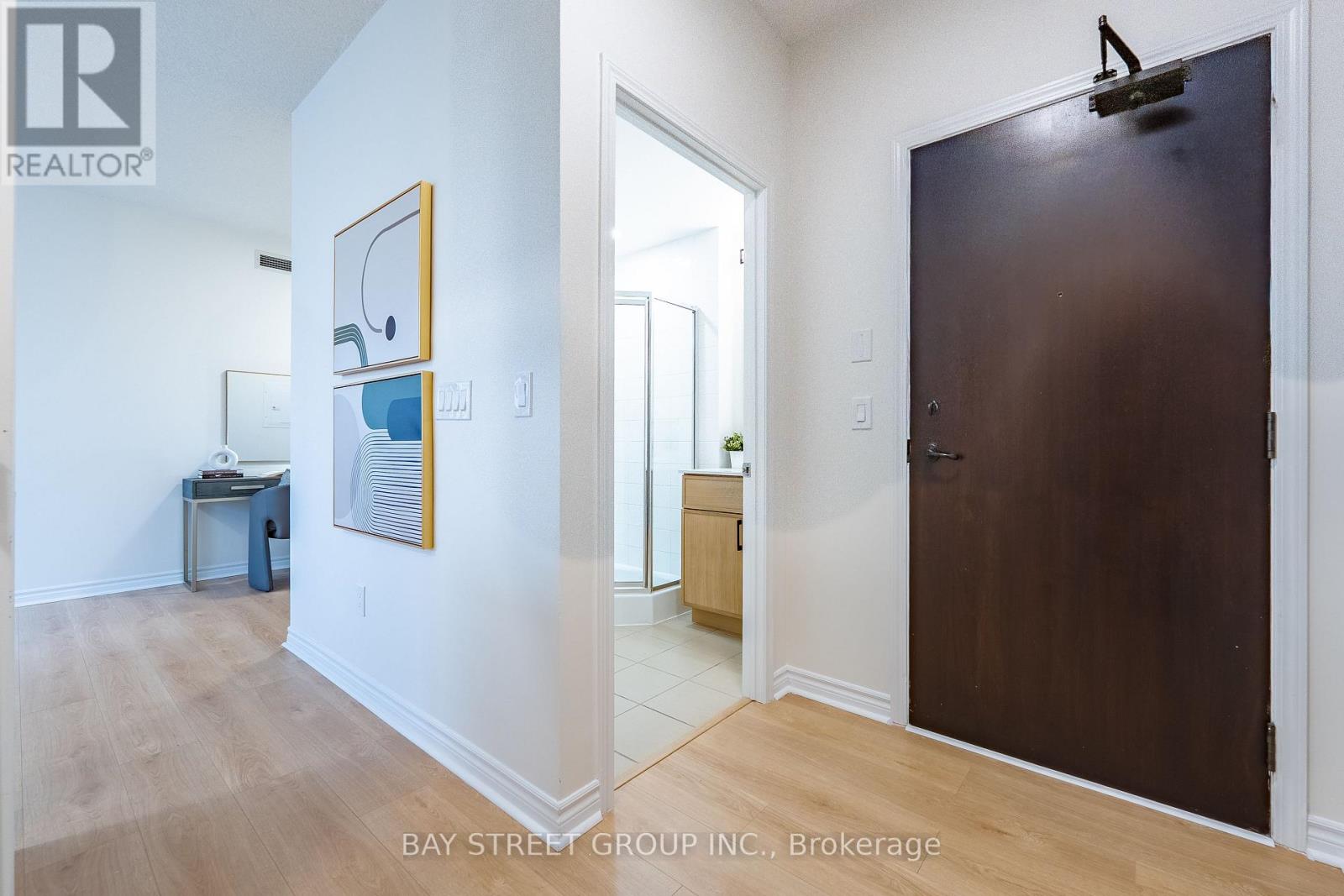 2308 - 385 Prince Of Wales Drive, Mississauga, Ontario L5B 0C6 - Photo 4 - W12577466