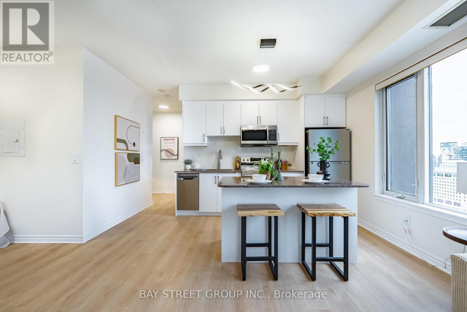 2308 - 385 Prince Of Wales Drive, Mississauga, Ontario L5B 0C6 - Photo 7 - W12577466