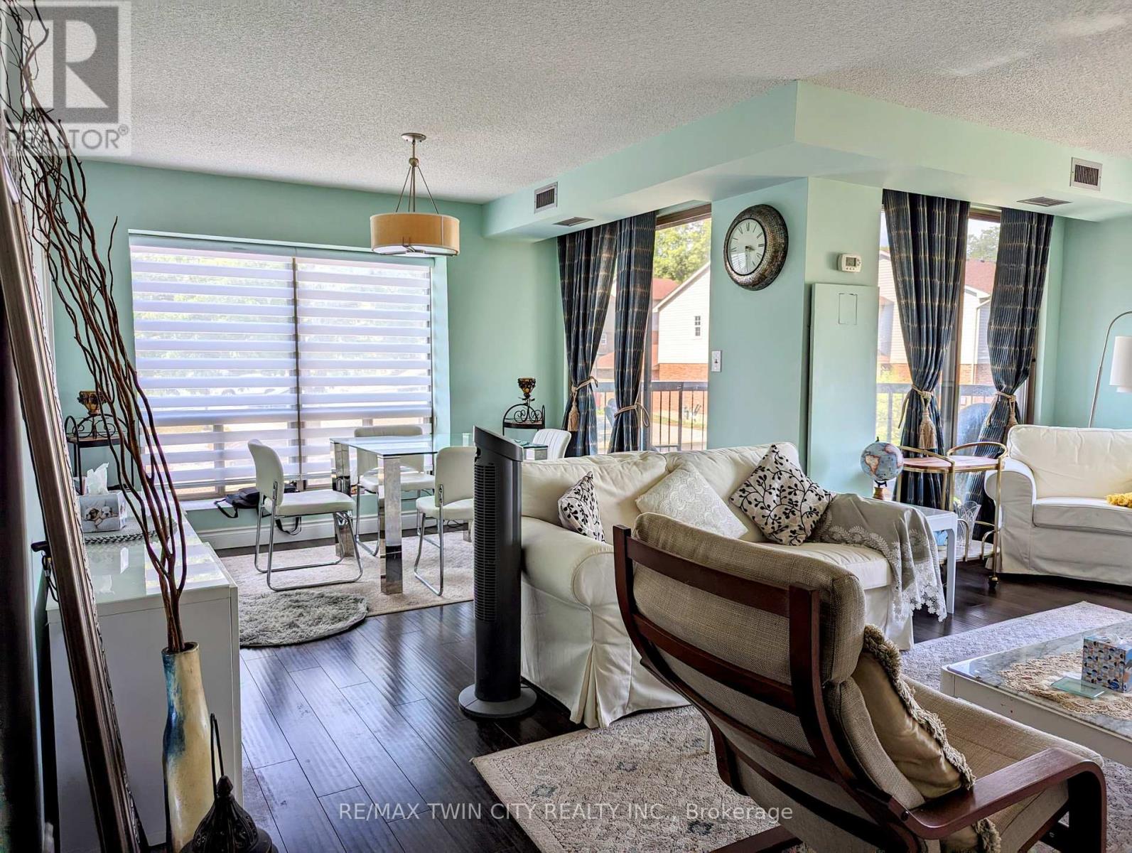 407 - 300 Keats Way, Waterloo, Ontario N2L 6E6 - Photo 13 - X12577472