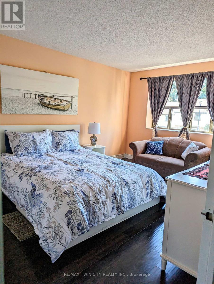 407 - 300 Keats Way, Waterloo, Ontario N2L 6E6 - Photo 30 - X12577472