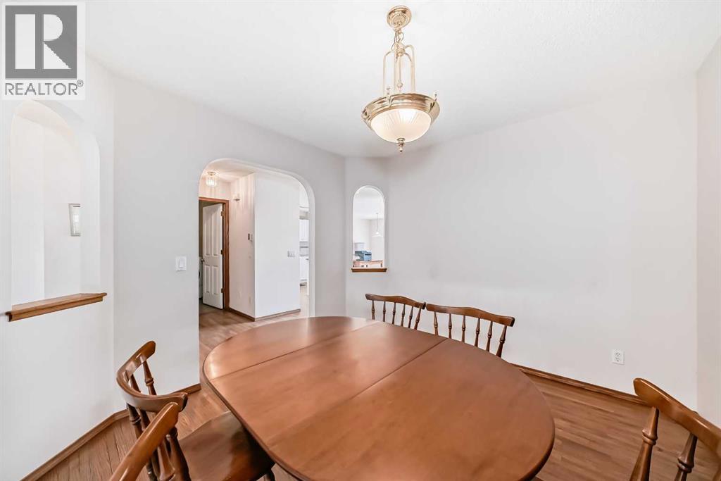 42 Sierra Nevada Green Sw, Calgary, Alberta  T3H 3R1 - Photo 20 - A2232235