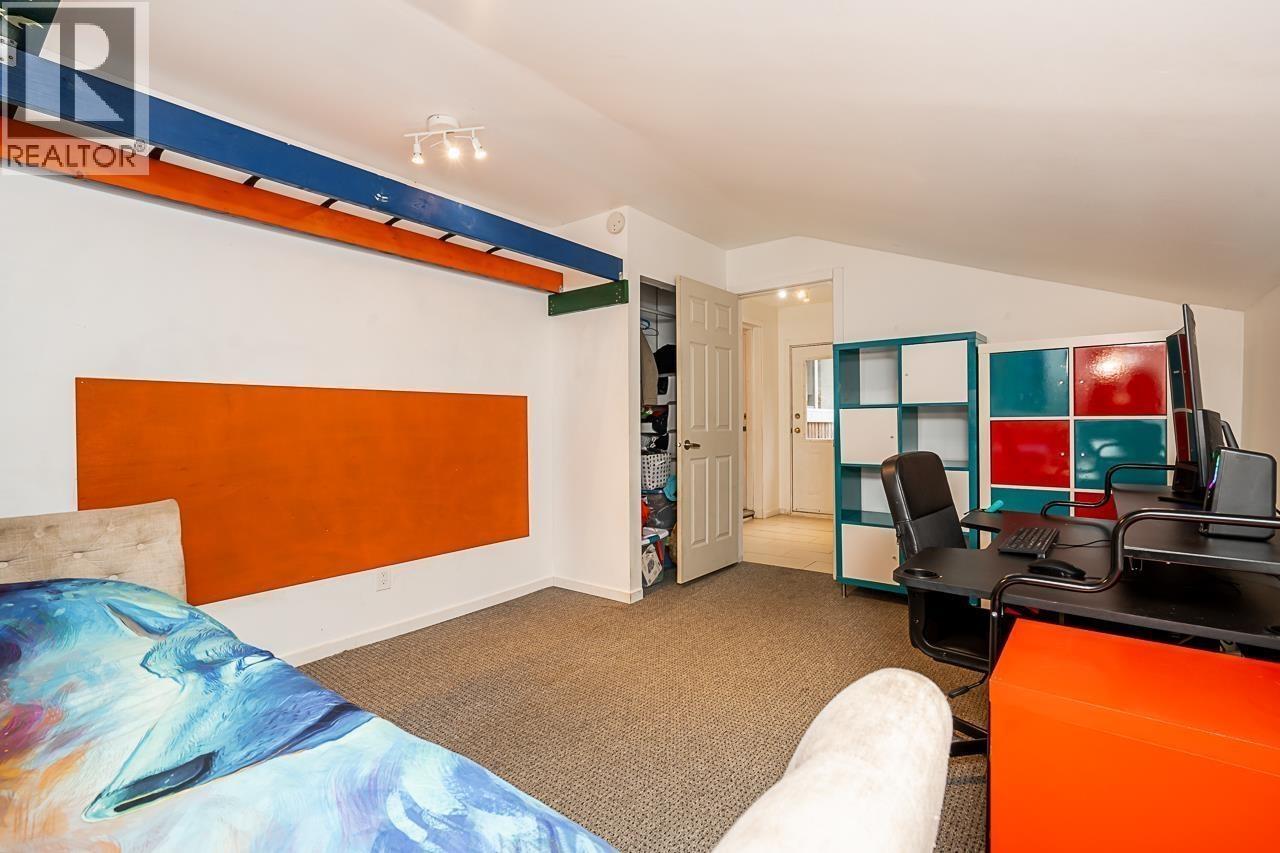 25745 Lougheed Highway, Maple Ridge, British Columbia  V2W 1M3 - Photo 8 - R3069796