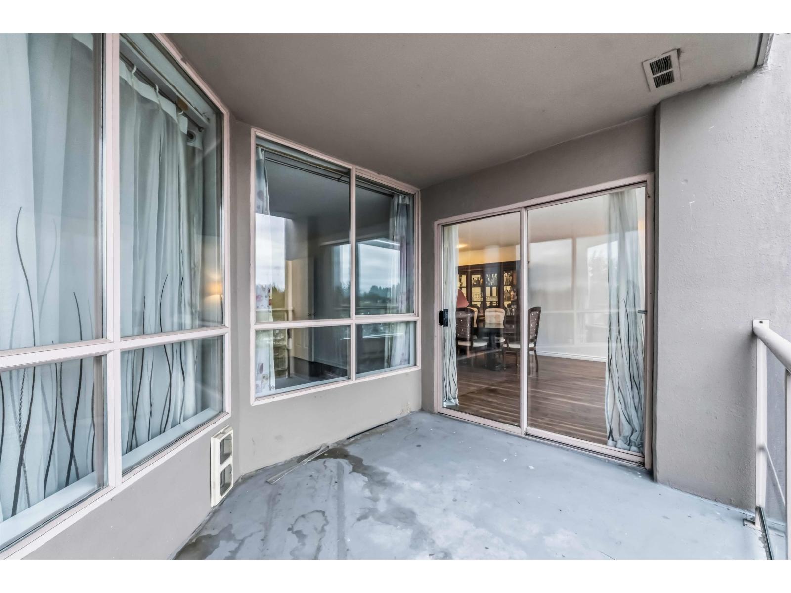 701 14881 103a Avenue, Surrey, British Columbia  V3R 0M5 - Photo 25 - R3070228