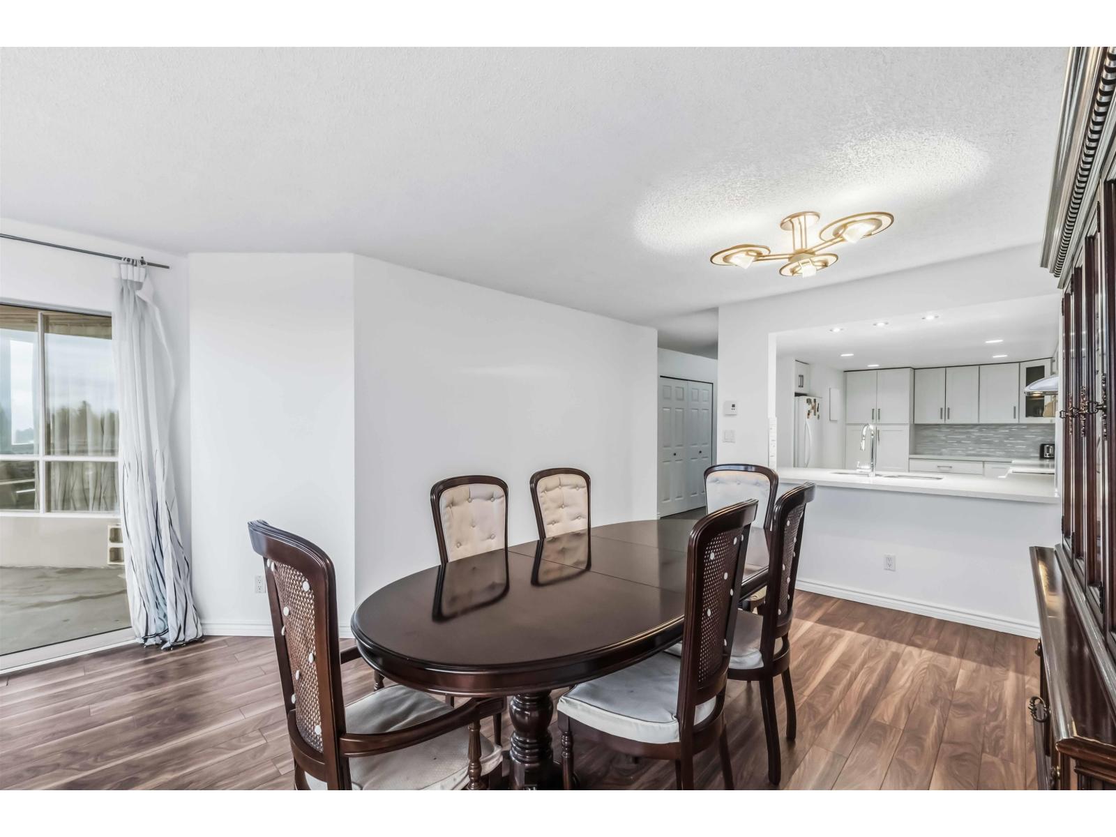 701 14881 103a Avenue, Surrey, British Columbia  V3R 0M5 - Photo 8 - R3070228