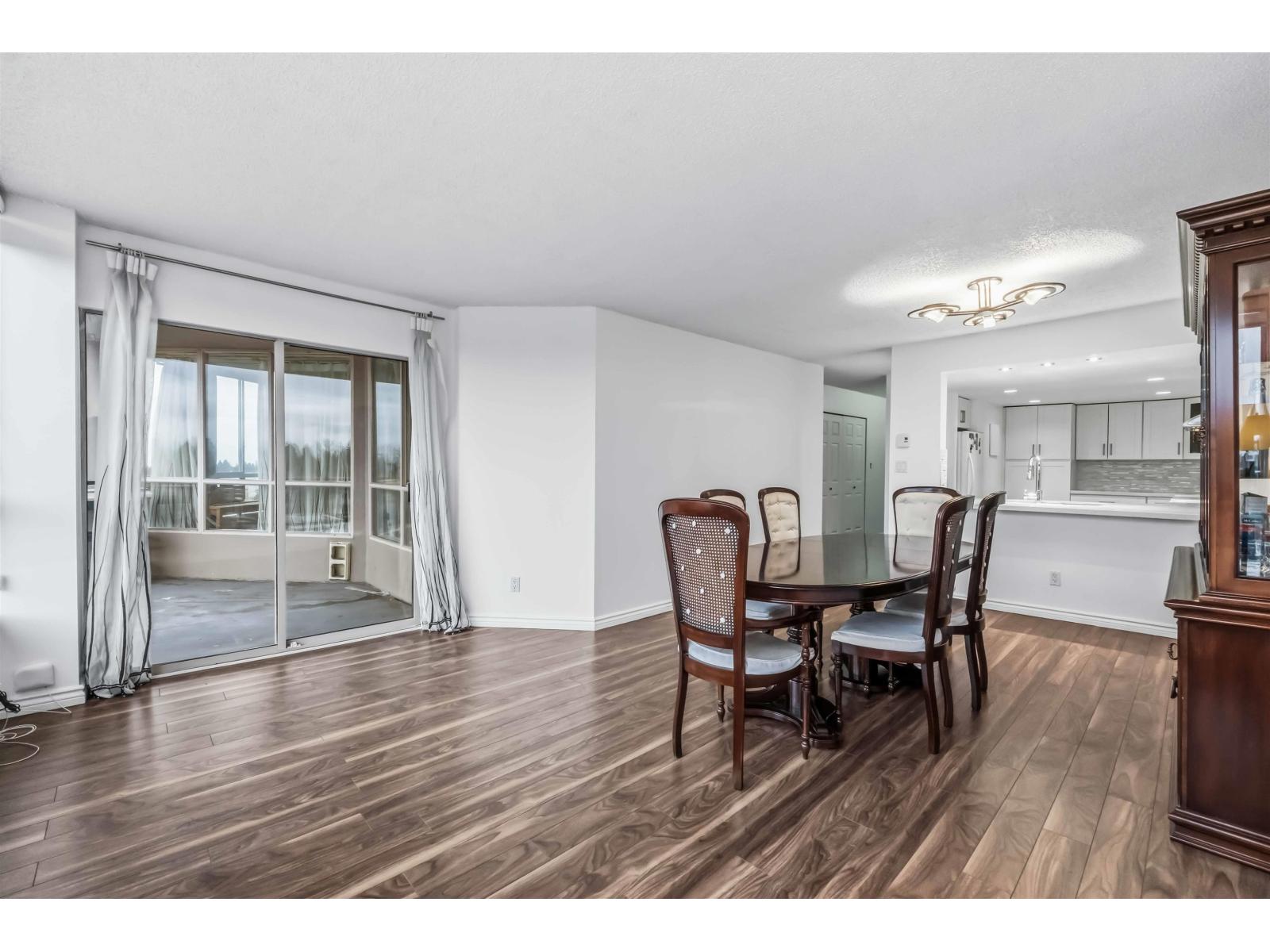 701 14881 103a Avenue, Surrey, British Columbia  V3R 0M5 - Photo 7 - R3070228