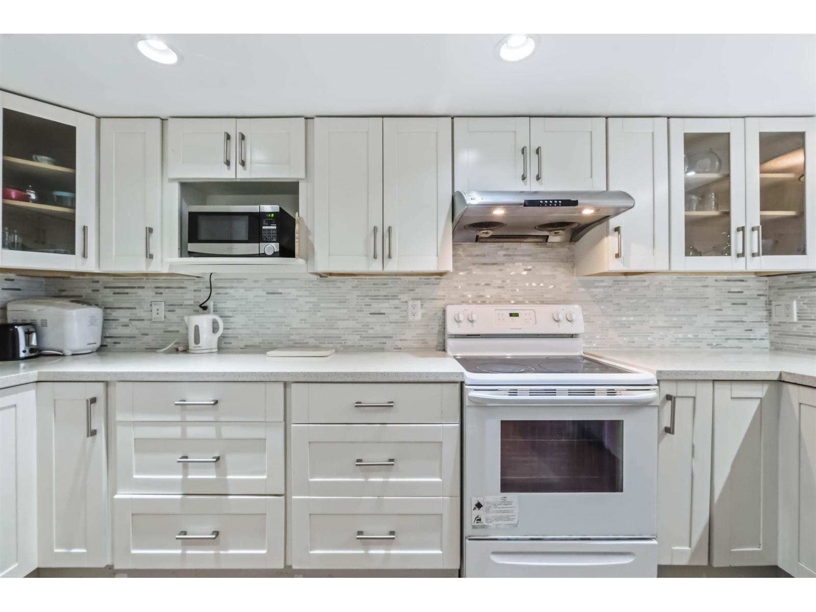 701 14881 103a Avenue, Surrey, British Columbia  V3R 0M5 - Photo 5 - R3070228