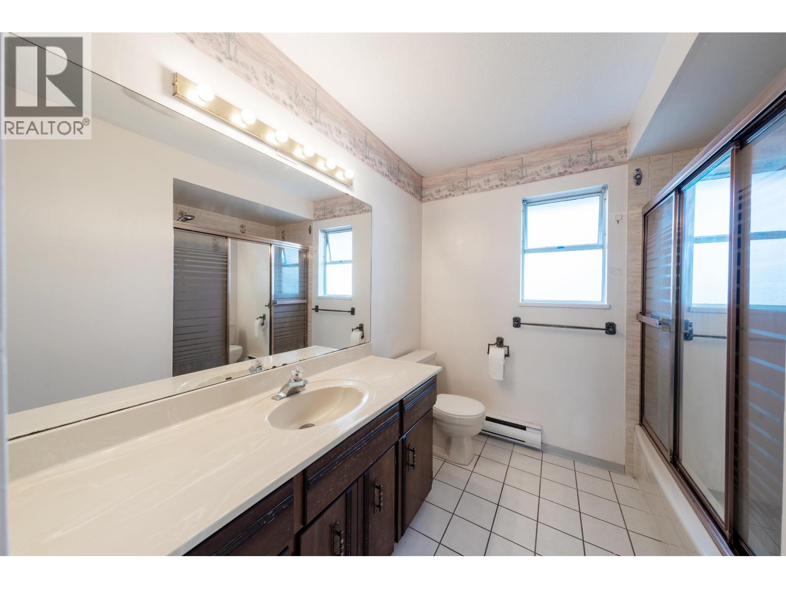 8691 Doulton Place, Richmond, British Columbia  V7C 5A3 - Photo 8 - R3059329