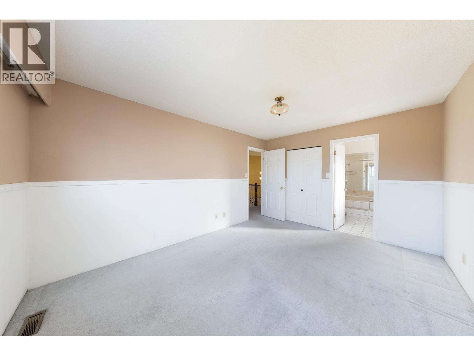 8691 Doulton Place, Richmond, British Columbia  V7C 5A3 - Photo 5 - R3059329