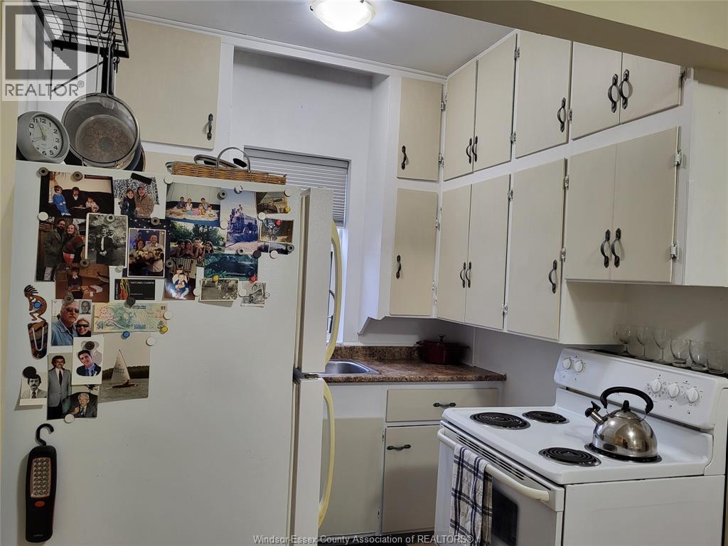 263 Delaware Avenue, Chatham, Ontario  N7L 2W7 - Photo 4 - 25030524