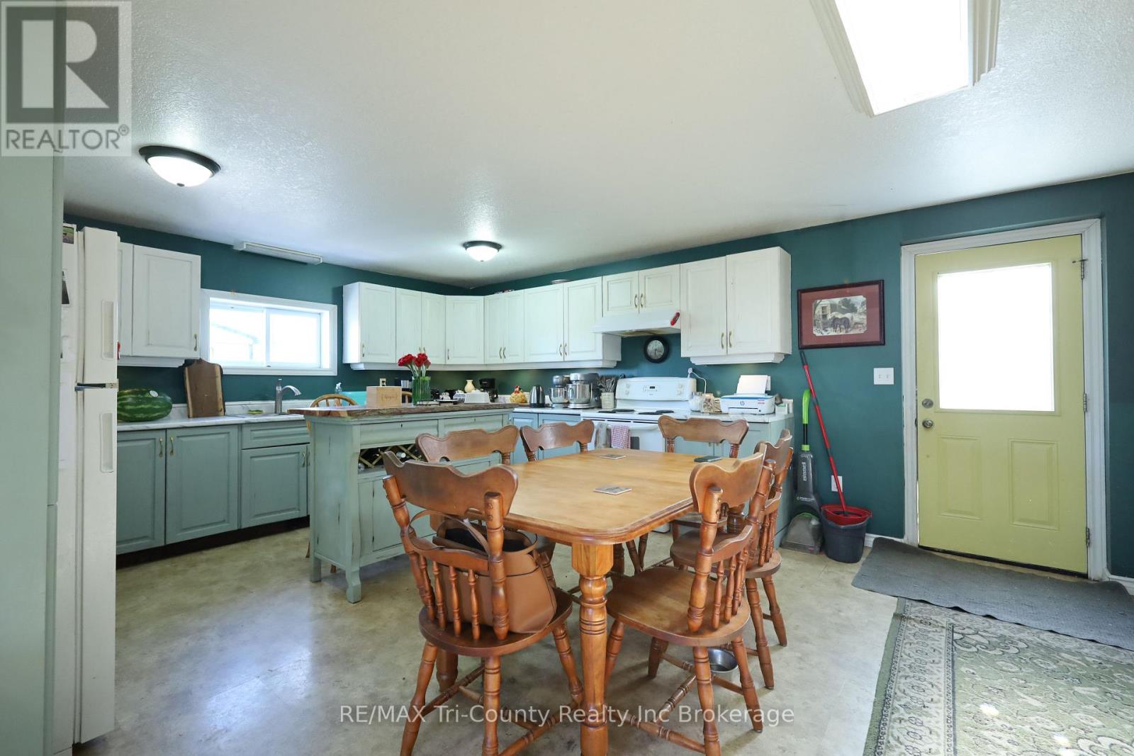 853 Norfolk County 28 Road, Norfolk, Ontario  N0E 1G0 - Photo 7 - X12577512