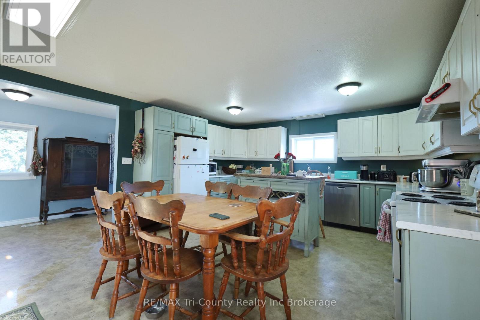 853 Norfolk County 28 Road, Norfolk, Ontario  N0E 1G0 - Photo 8 - X12577512