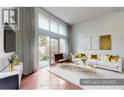 32 JENNY WRENWAY, Toronto, Ontario