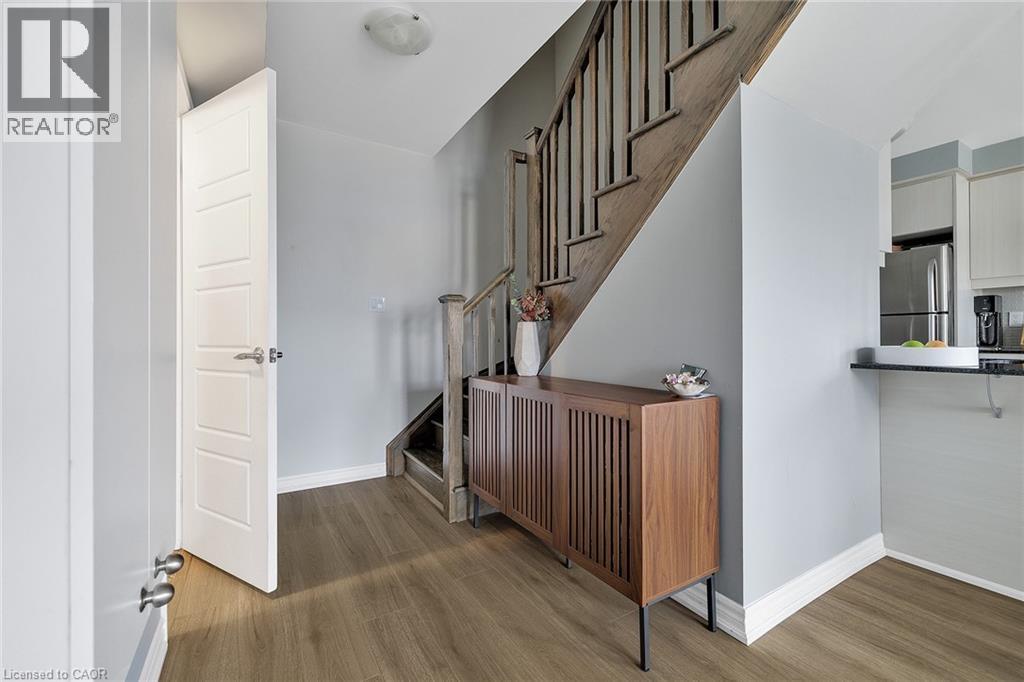 904 Apple Hill Lane, Kitchener, Ontario  N2R 1P6 - Photo 11 - 40790484