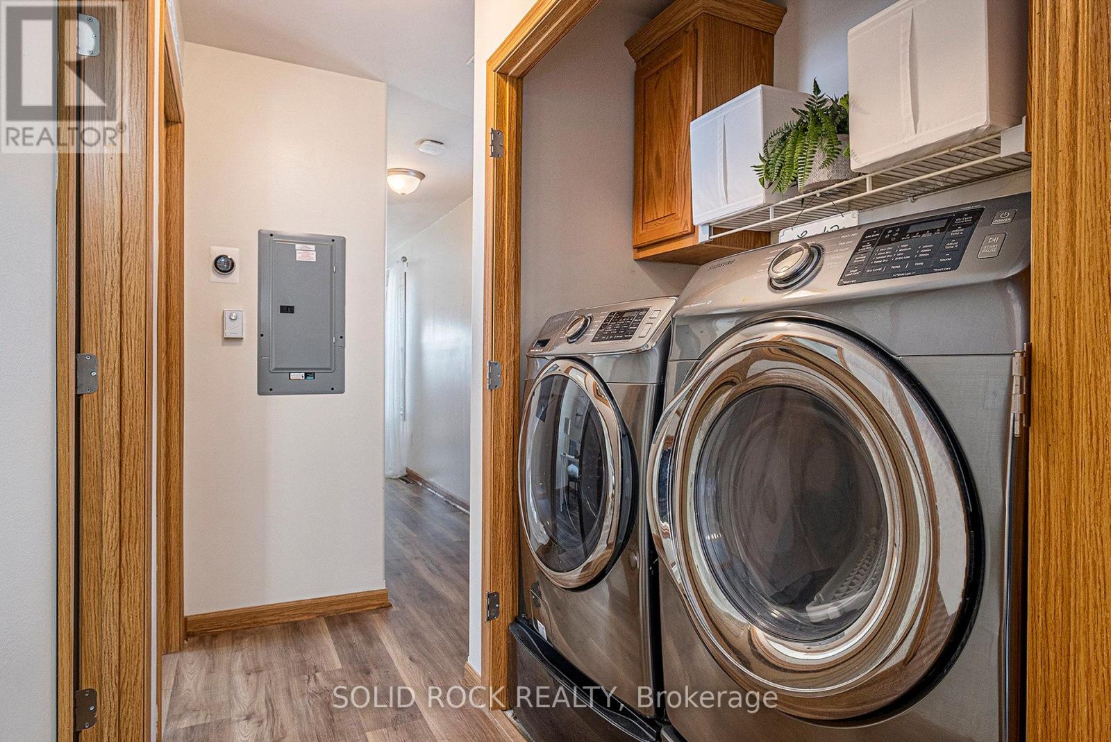 65 Vanier Road, Ottawa, Ontario  K2H 7P6 - Photo 12 - X12577552