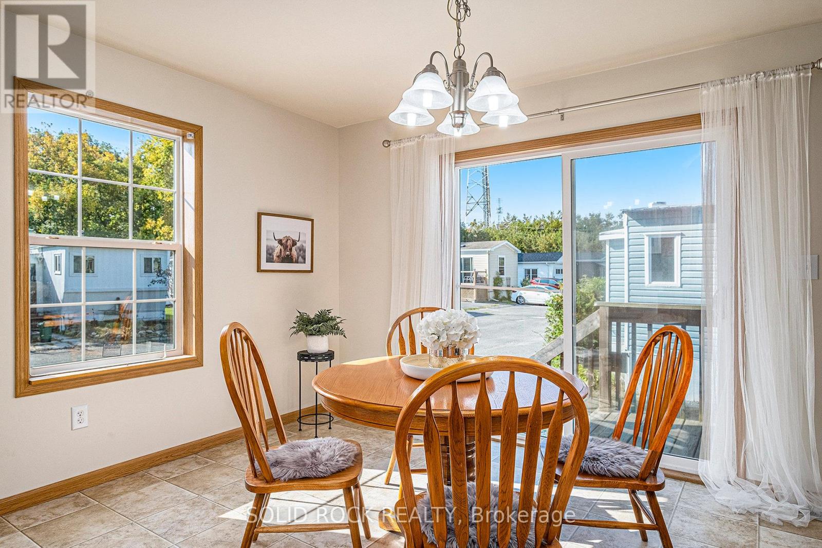 65 Vanier Road, Ottawa, Ontario  K2H 7P6 - Photo 8 - X12577552