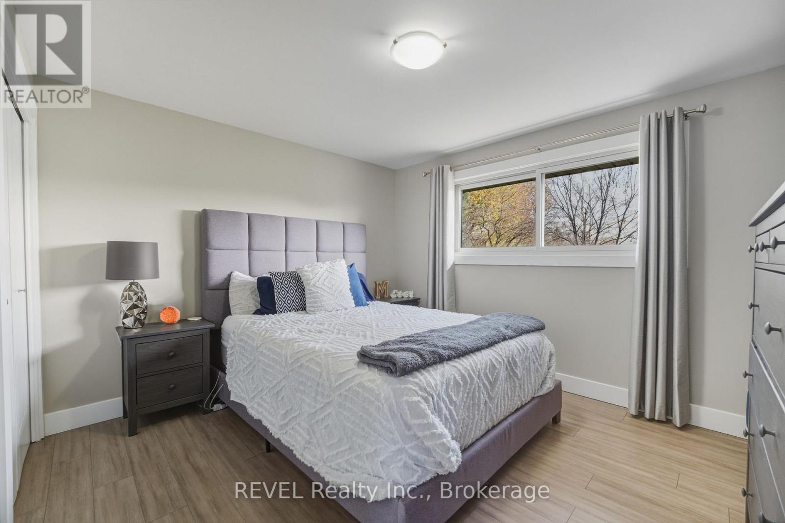 20 Bishops Road, St. Catharines, Ontario  L2M 1T9 - Photo 20 - X12577534