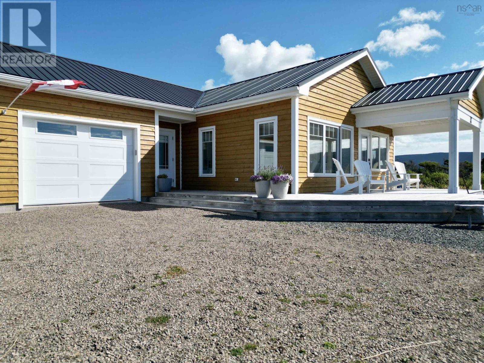 382 Cheticamp Island Road, Chéticamp Island, Nova Scotia  B0E 1H0 - Photo 3 - 202523282