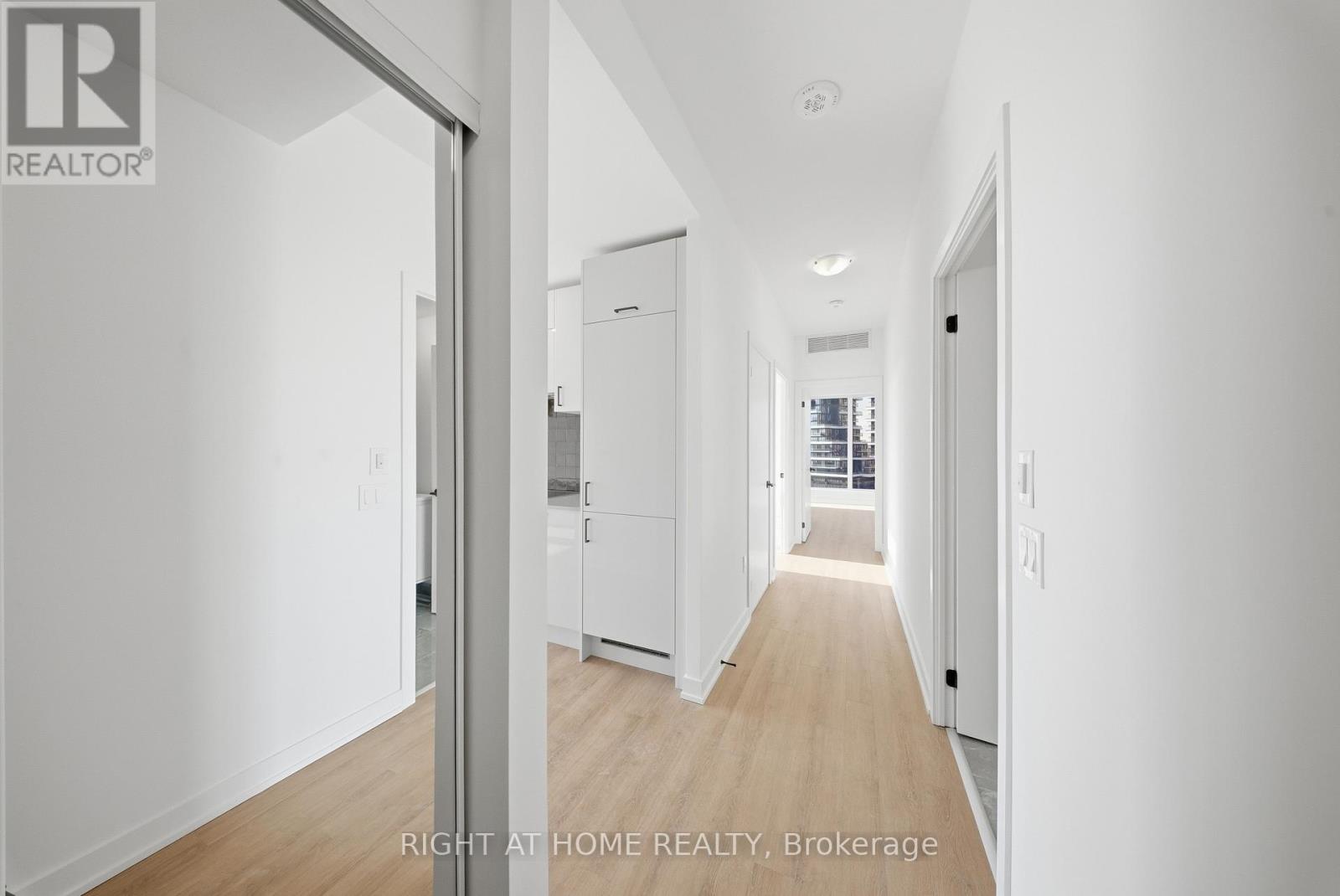 914 - 1 Quarrington Lane, Toronto, Ontario  M3C 0S4 - Photo 7 - C12577510