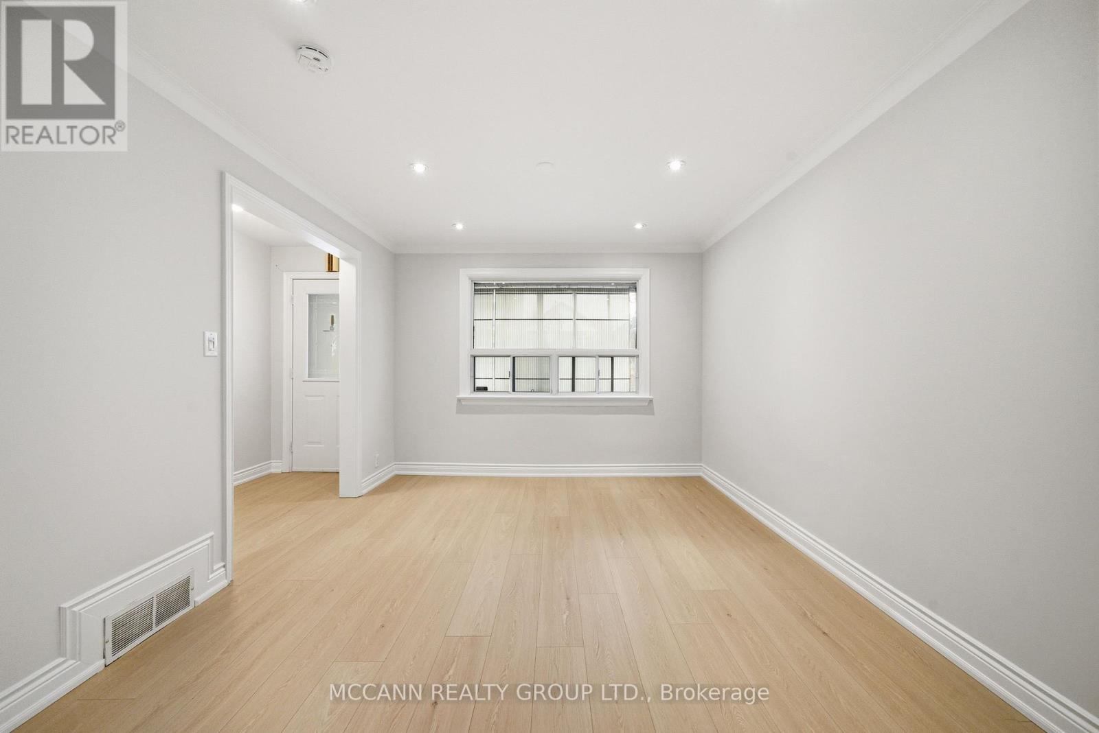 Mn&2nd - 496 Northcliffe Boulevard, Toronto, Ontario  M6E 3L5 - Photo 11 - C12577518