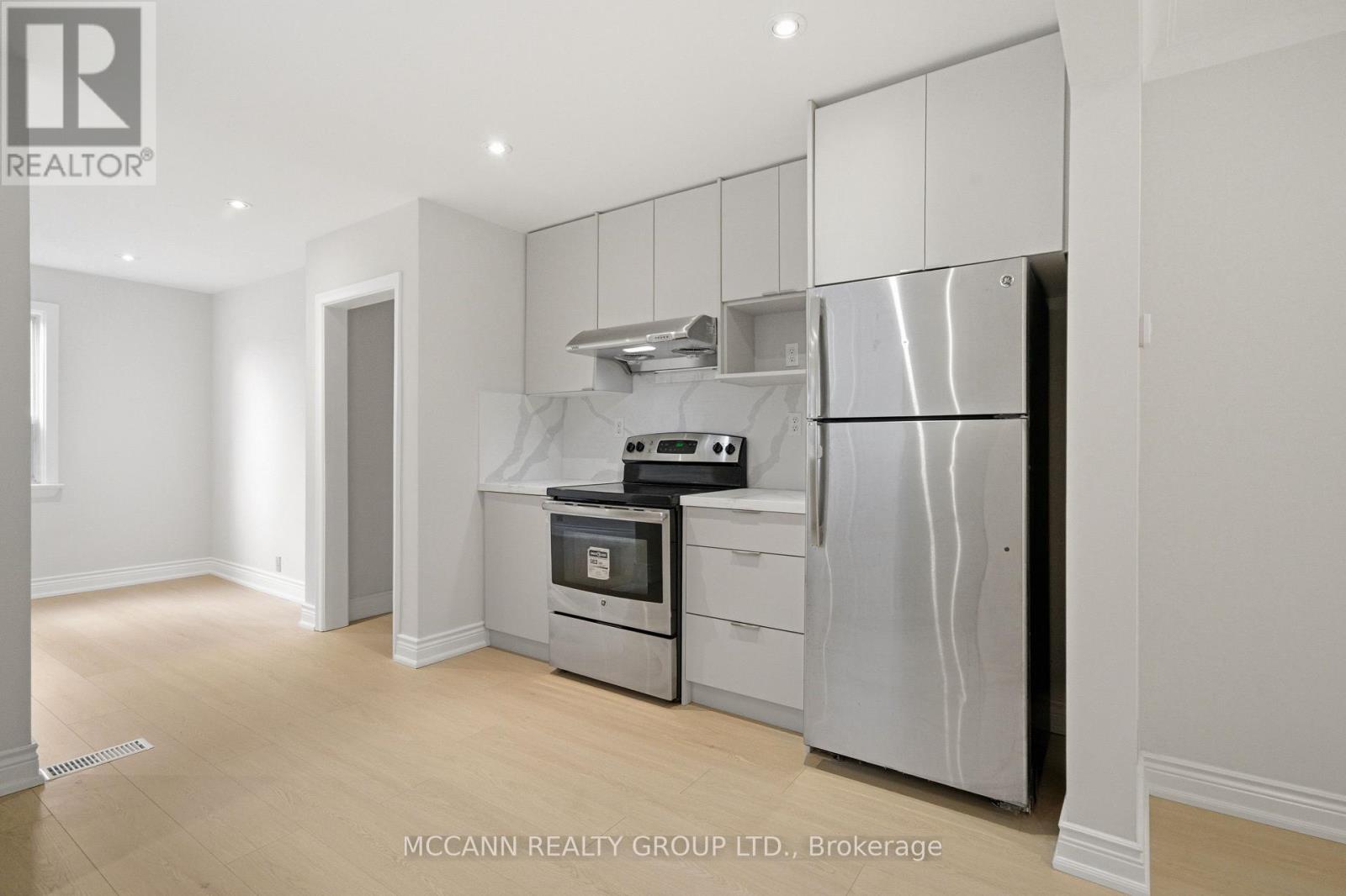 Mn&2nd - 496 Northcliffe Boulevard, Toronto, Ontario  M6E 3L5 - Photo 13 - C12577518