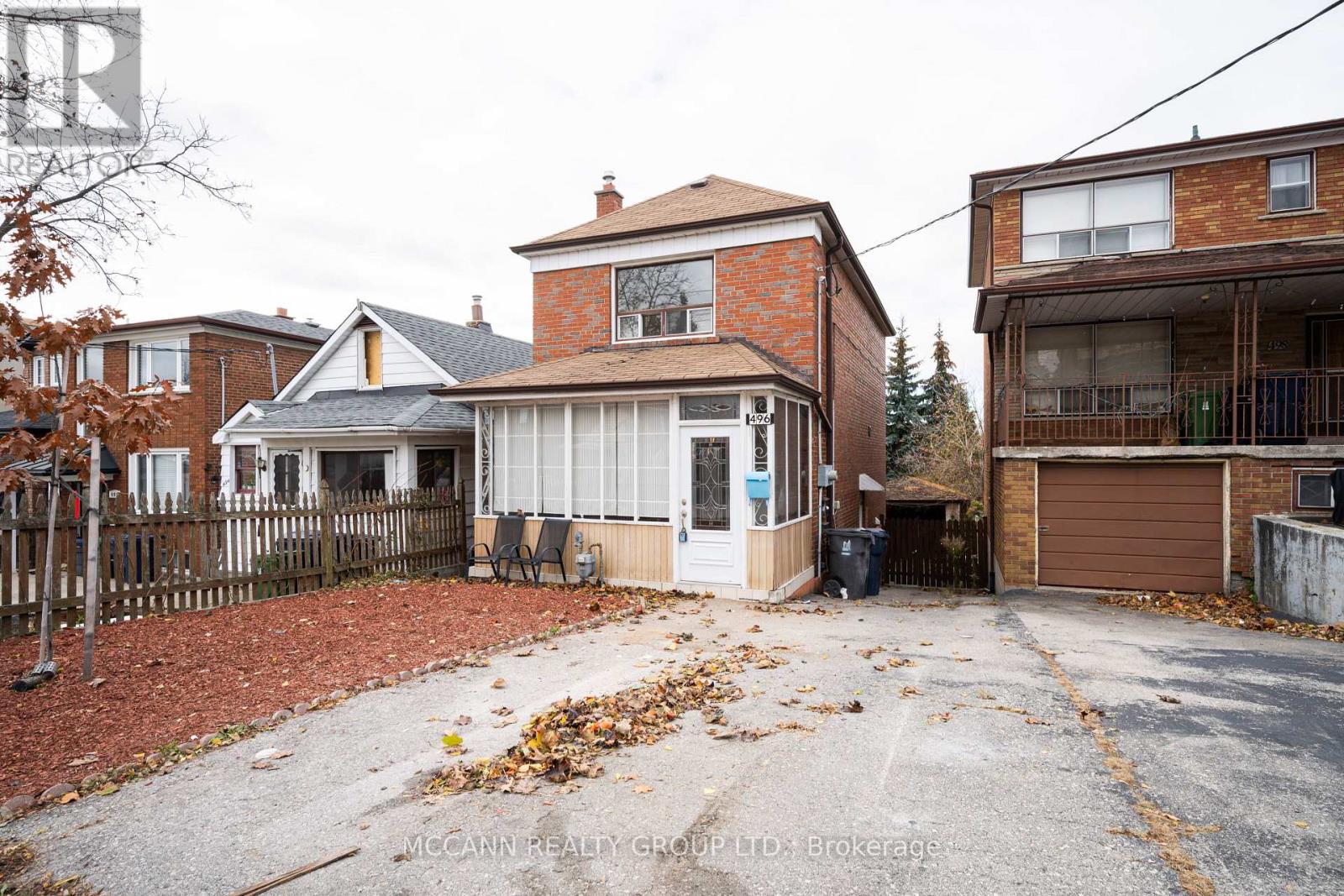 Mn&2nd - 496 Northcliffe Boulevard, Toronto, Ontario  M6E 3L5 - Photo 3 - C12577518